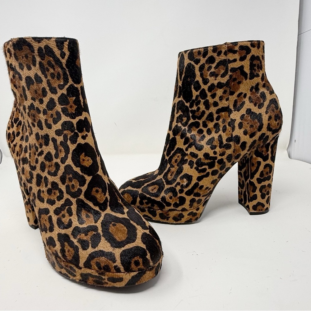 Calvin Klein women’s Martha Brown and Black  leopard ankle Heeled Boots size 9 - Picture 2 of 15